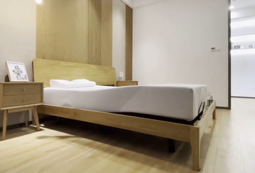 2025-7-7-einstellbare Bettrahmen3528