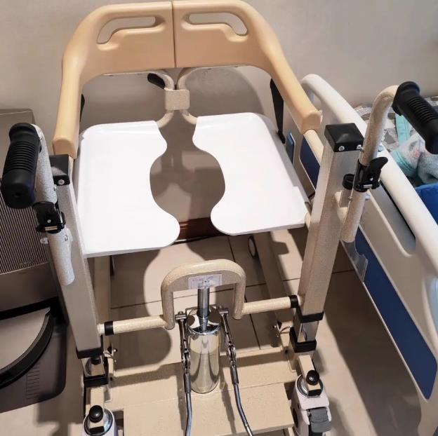 Tragbare Patientenliftsysteme zur Unterstützung mobilitätseingeschränkter Patienten zu Hause
