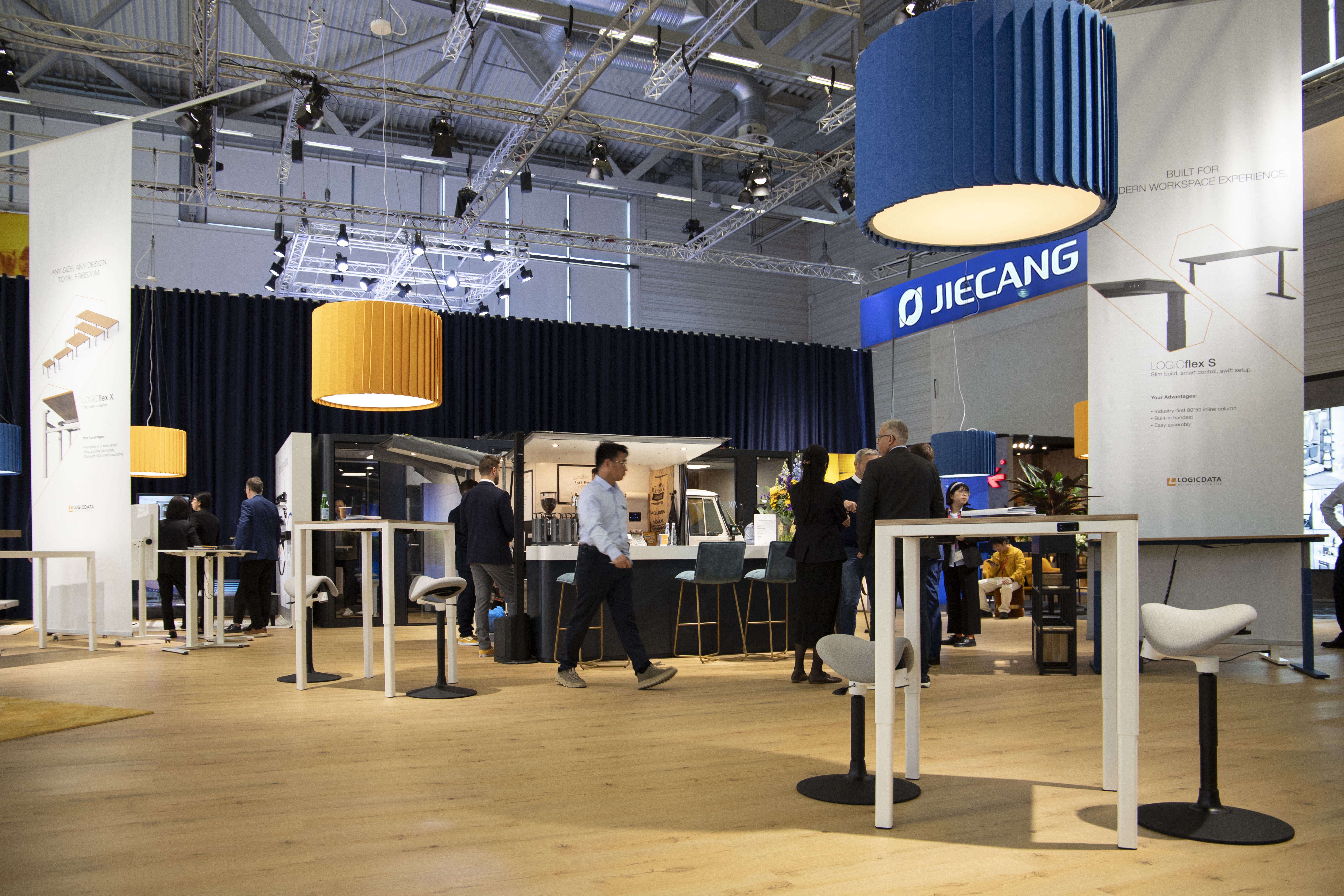 Jiecang Booth bei Interzum 2025